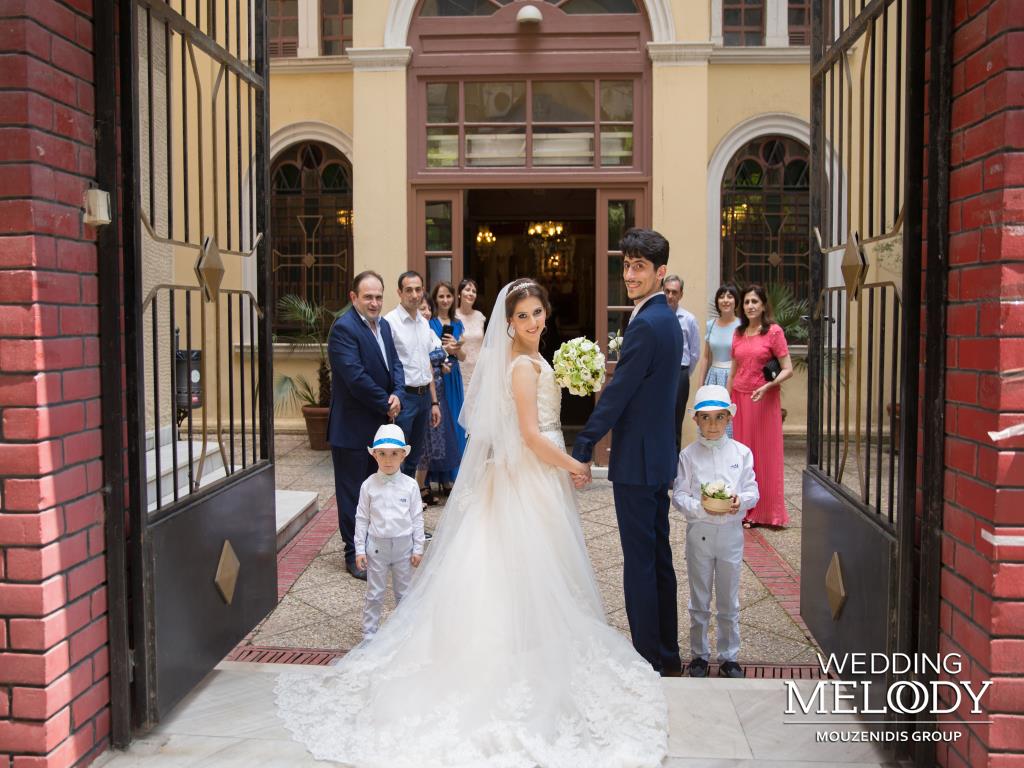 Who pays for an armenian wedding?