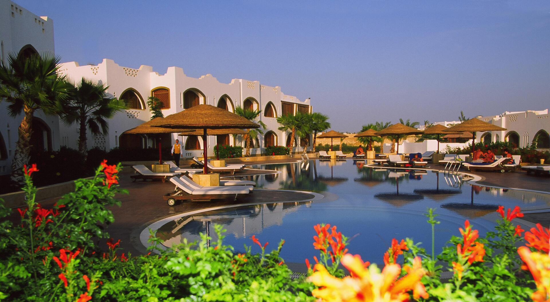 Sharm 5 отзывы. Египет отель домина Оазис. Domina Coral Bay Aquamarine 5*, Египет, Шарм-Эль-Шейх. Domina Coral Bay отель в Египте. Domina Coral Bay Oasis 5 Шарм-Эль-Шейх.